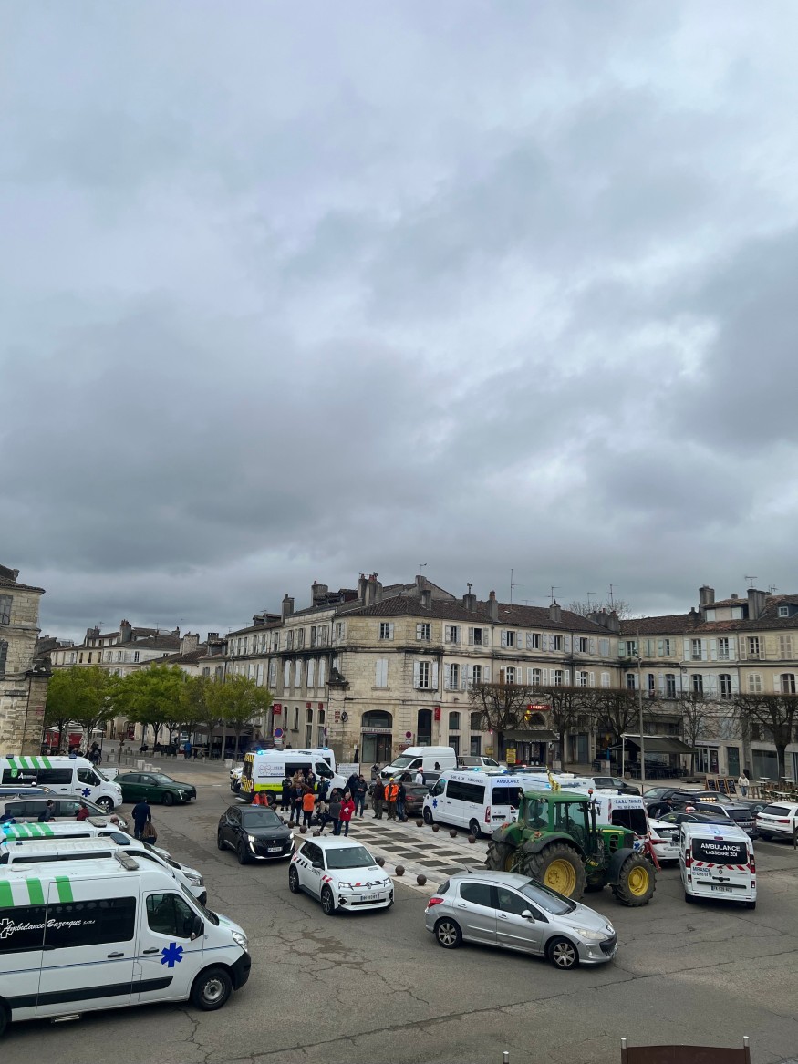 Gers : face à la hausse des carburants et aux difficultés croissantes rencontrées par les professionnels et les petites entreprise, plusieurs syndicats organisent une réunion urgente