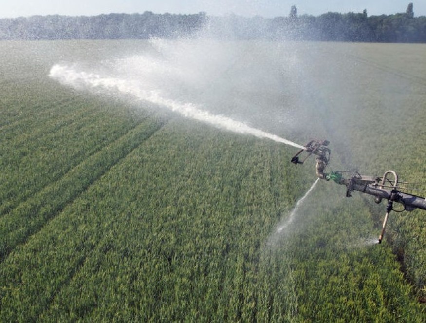Restrictions d'irrigation sur le système Neste : Les JA vent debout