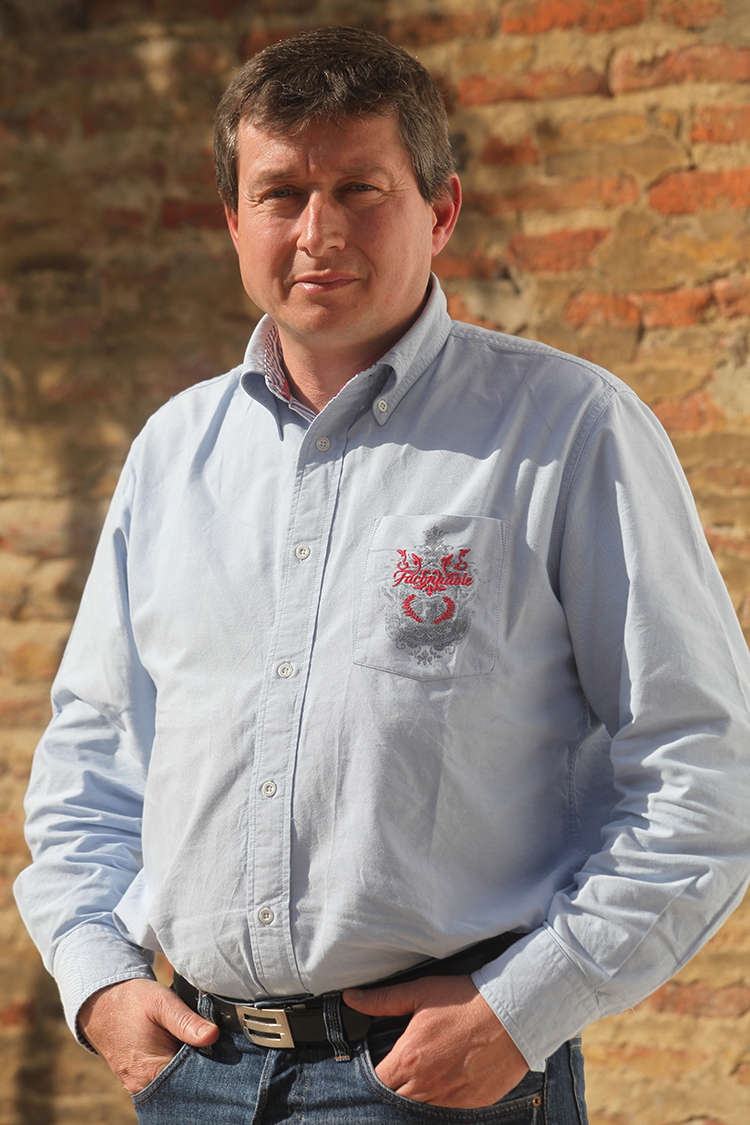 Alain Desprats_Directeur mod.jpg (625 KB)