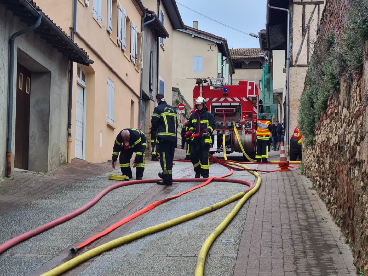 SAVE_20230519_114210.jpg (834 KB)